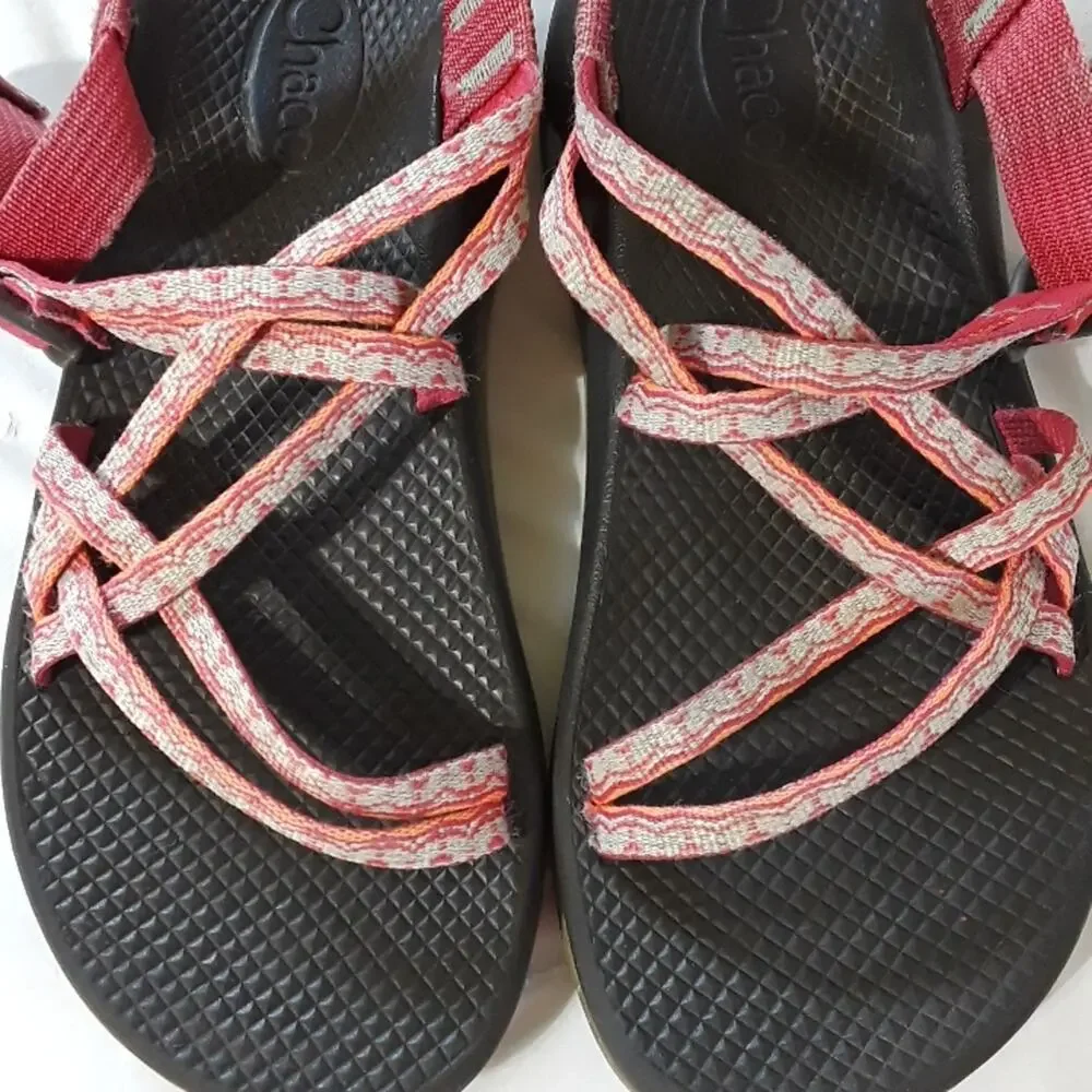 Chacos Women Sz 5 Gray Pink Strappy Adjustable Hiking Outdoors Water Sandal